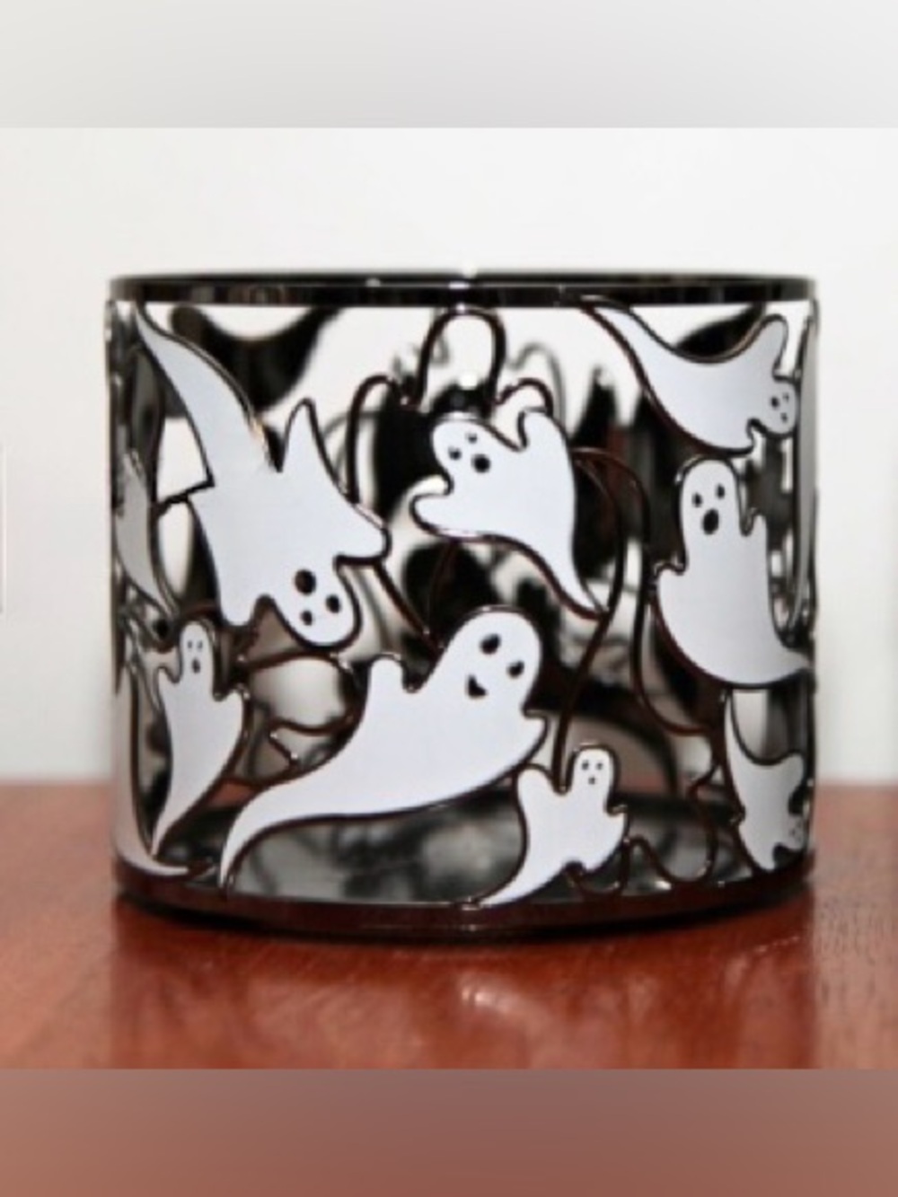 Bath and Body Works Glow In Dark 3-Wick Ghost Candle Holder